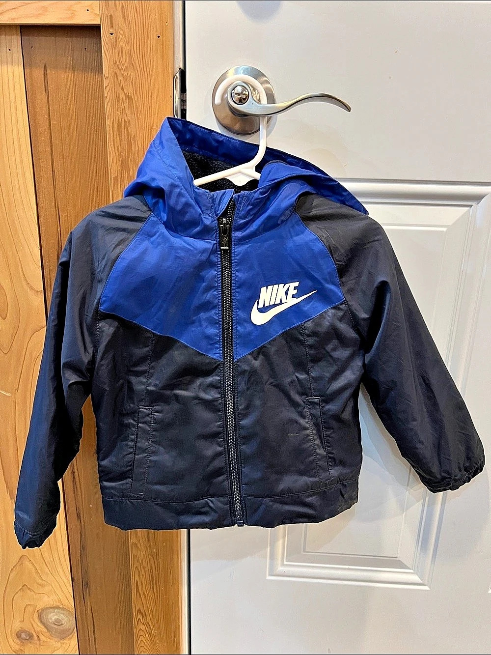 Nike Sportswear Windrunner Hooded Jacket Color Block Blue & Black